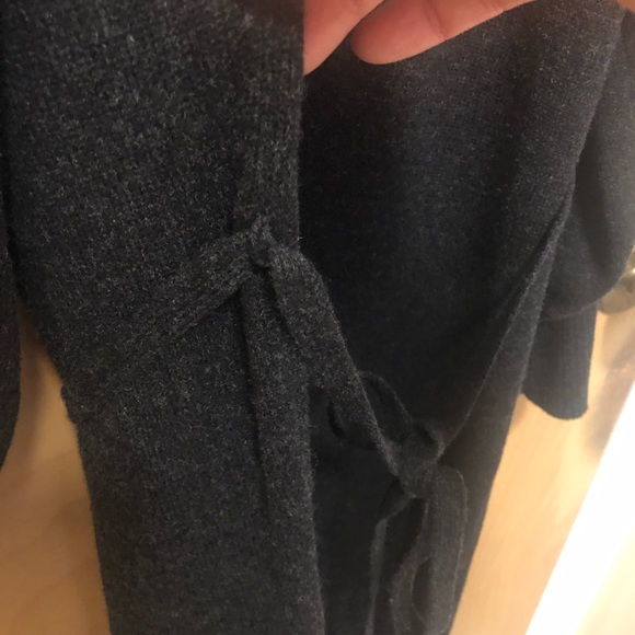 NWT VINCE Wool/Cashmere V-Neck Full Length Sweater Dress Size XS - Picture 13 of 13